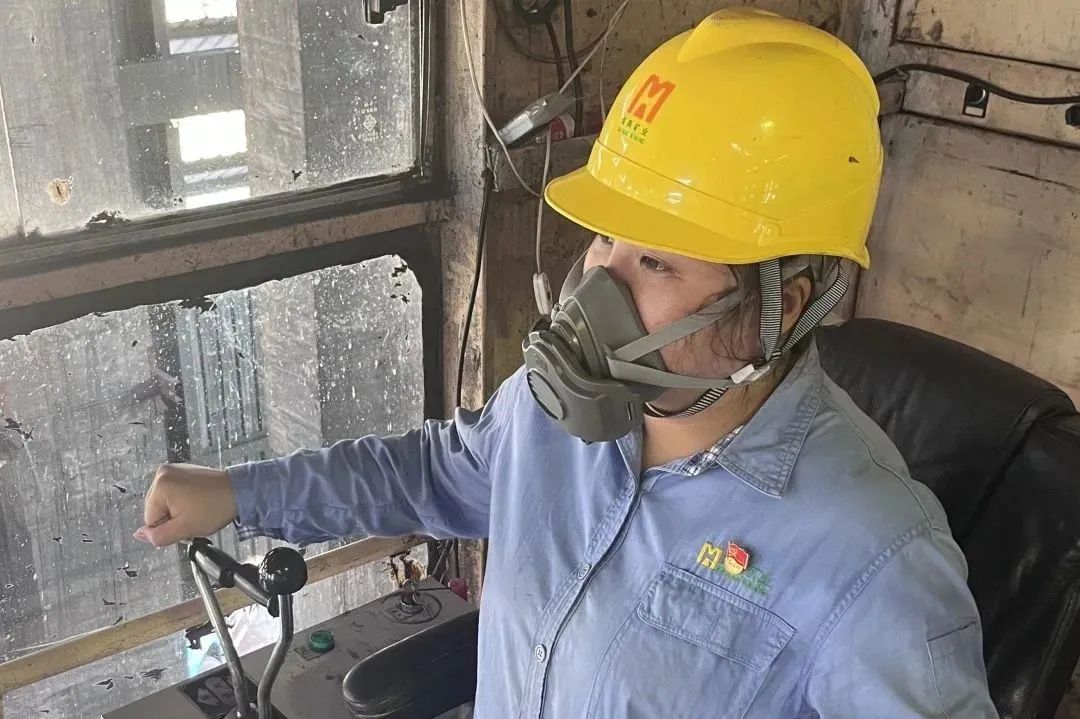 致敬“她”力量 华体会平台开展“国际妇女节”系列活动4_20240309154117.jpg