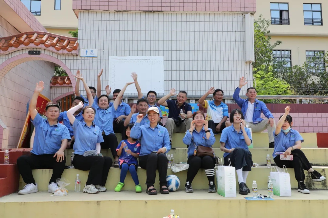 1713953951427824.jpg 华体会平台足球队出战海南“国资杯”暨第七届昌江“芒果杯”足球赛.webp.jpg