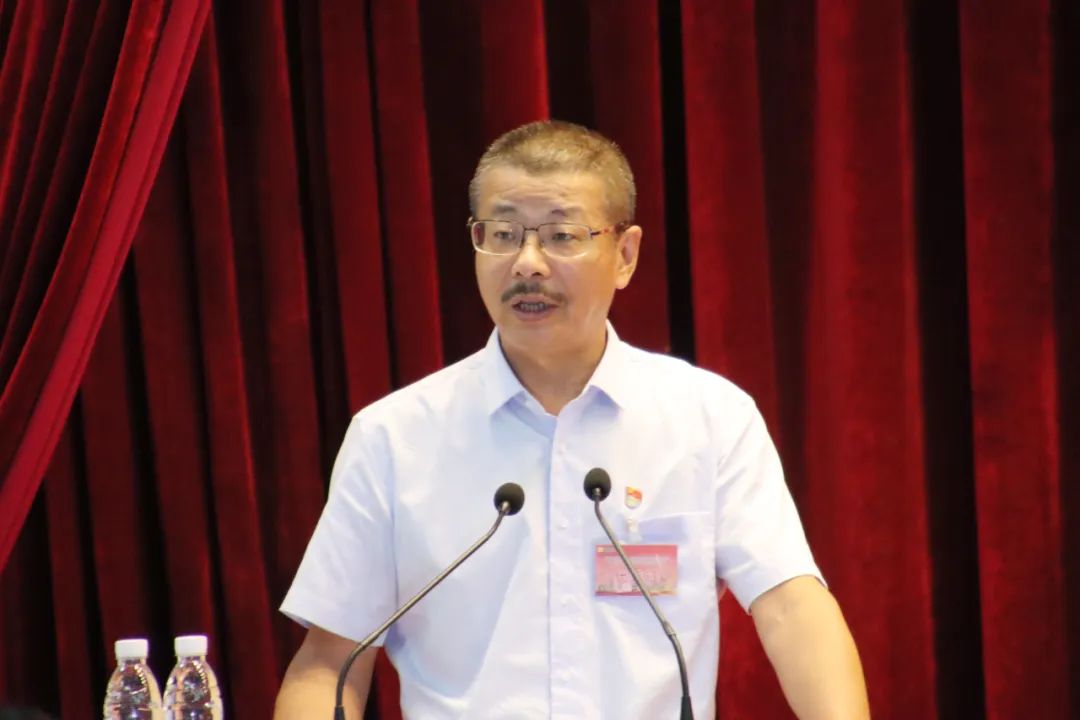 1714116632540605.jpg 华体会平台召开第四届职工代表大会第一次会议8.jpg