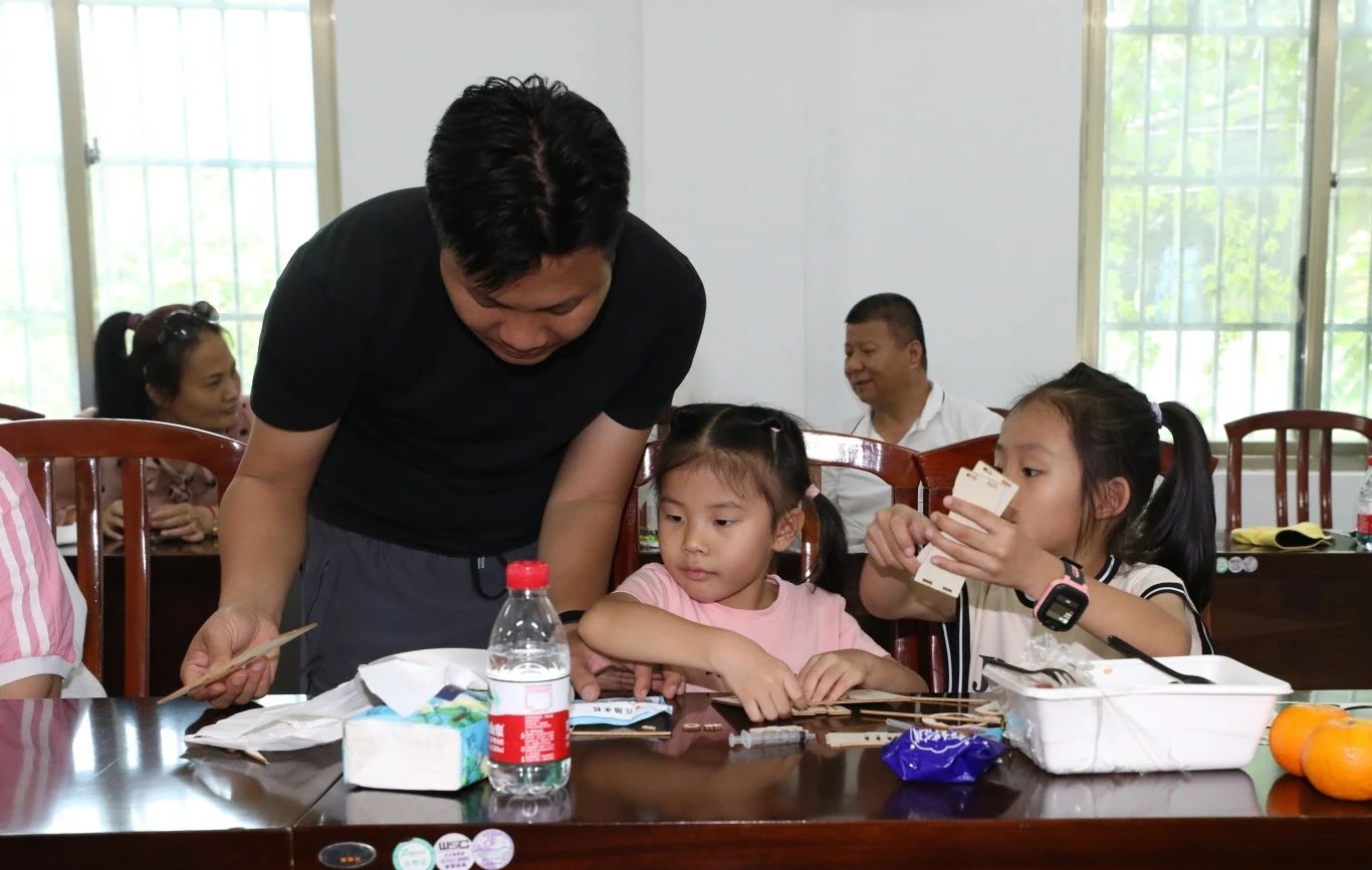 和谐家园 共享快乐   华体会平台开展“515复星家庭日”活动6.jpg